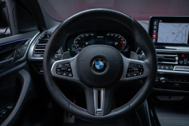 BMW X4 M40i / Panorama-Schiebedach / HeadUp / 360°Kamera
