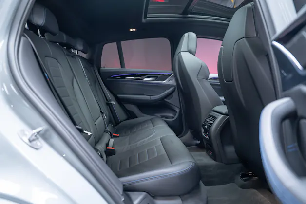 BMW X4 M40i / Panorama-Schiebedach / HeadUp / 360°Kamera