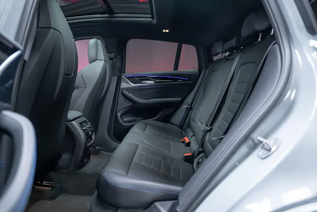 BMW X4 M40i / Panorama-Schiebedach / HeadUp / 360°Kamera
