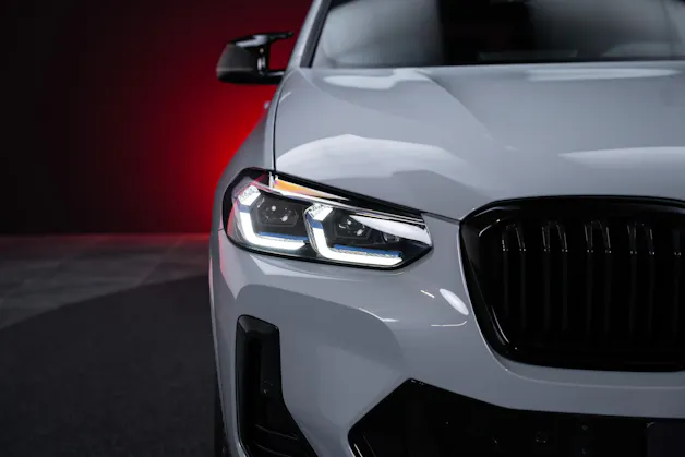 BMW X4 M40i / Panorama-Schiebedach / HeadUp / 360°Kamera