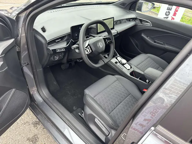 MG 3 1.5 Hybrid Luxury Automat