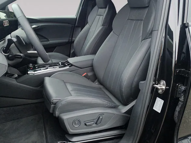 AUDI Q6 Sportback e-tron 388PS / S-Line Quattro