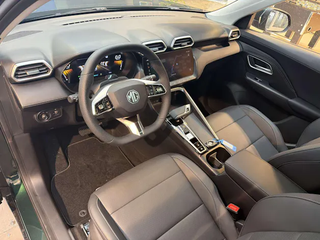 MG ZS 1.5 HEV Luxury Automat