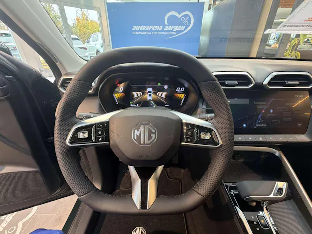 MG ZS 1.5 HEV Luxury Automat