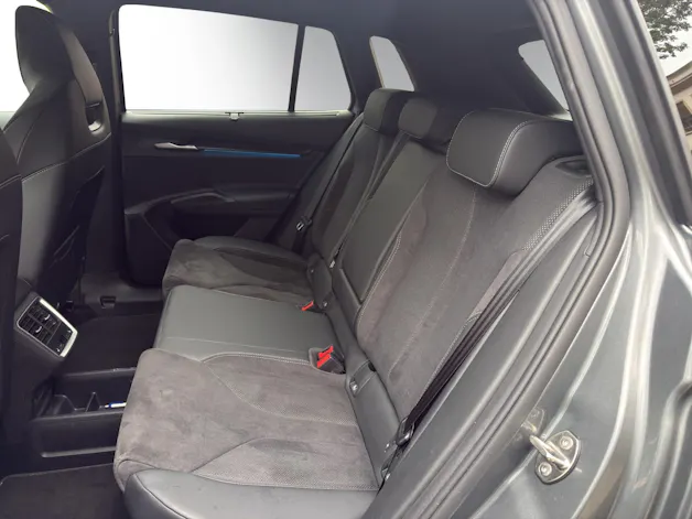 SKODA Elroq 85x Sportline 4x4