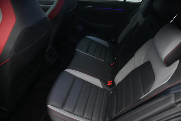 VW Golf 2.0 TSI GTI DSG *CH-Fahrzeug* *Harman Kardon*