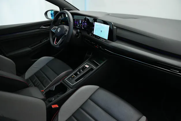 VW Golf 2.0 TSI GTI DSG *CH-Fahrzeug* *Harman Kardon*