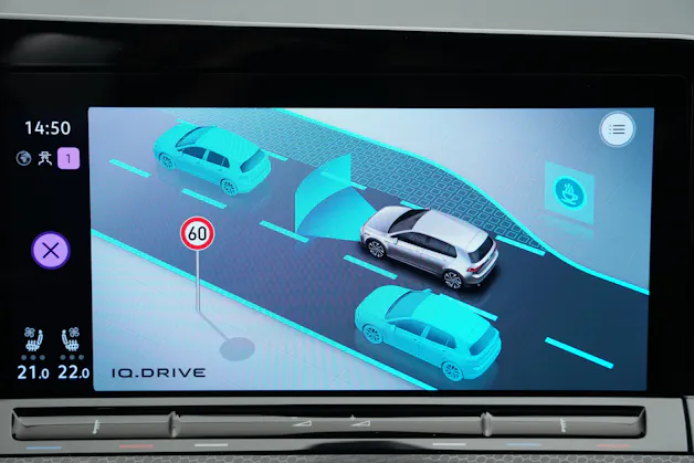 VW Golf 2.0 TSI GTI DSG *CH-Fahrzeug* *Harman Kardon*
