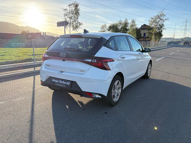 HYUNDAI i20 1.0 T-GDi Amplia DCT