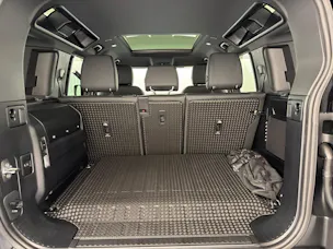 Land Rover Defender110 P300e X-D SE