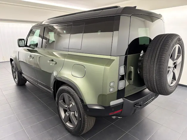 Land Rover Defender110 P300e X-D SE