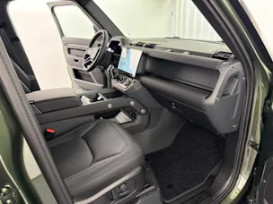 Land Rover Defender110 P300e X-D SE