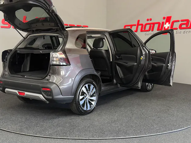 Suzuki S-Cross 1.5 Compact Top Hybrid