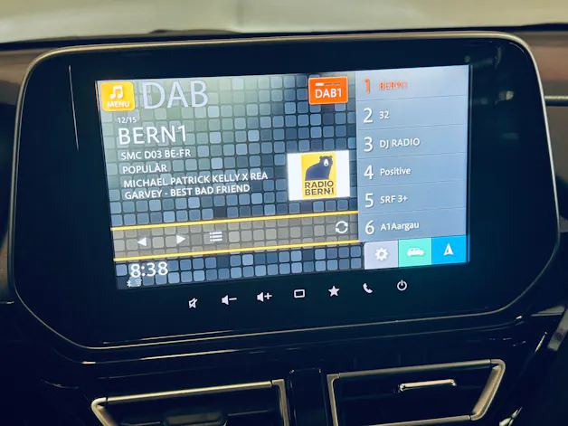 Suzuki S-Cross 1.5 Compact Top Hybrid