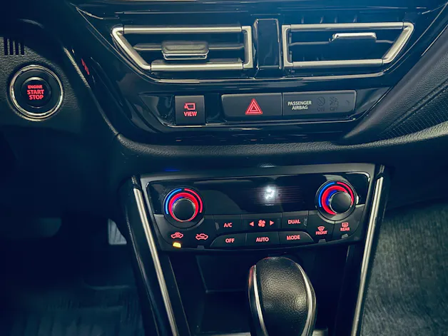 Suzuki S-Cross 1.5 Compact Top Hybrid
