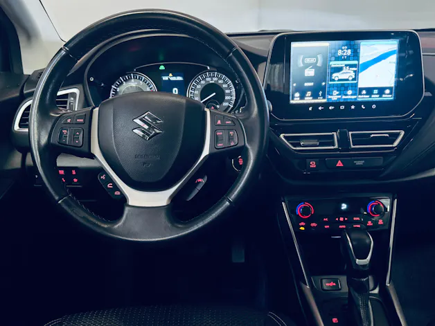 Suzuki S-Cross 1.5 Compact Top Hybrid