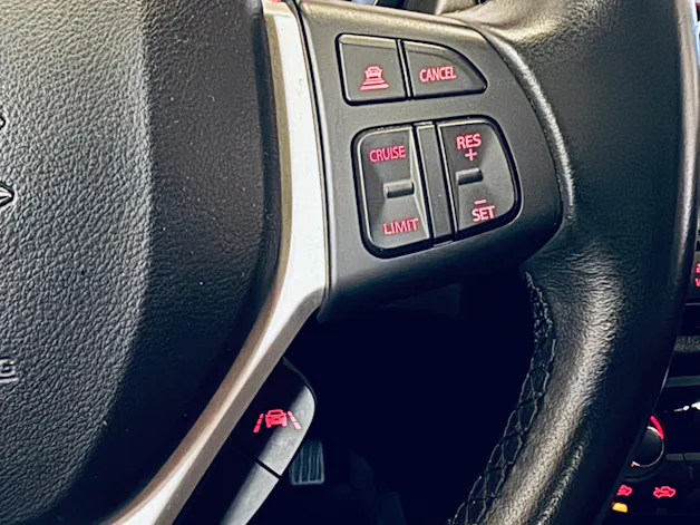 Suzuki S-Cross 1.5 Compact Top Hybrid