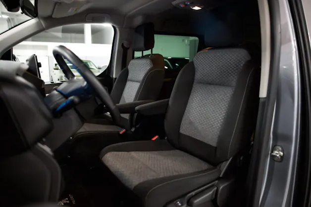 PEUGEOT Traveller Long 2.0 BlueHDi 180 EAT8 Active S/S
