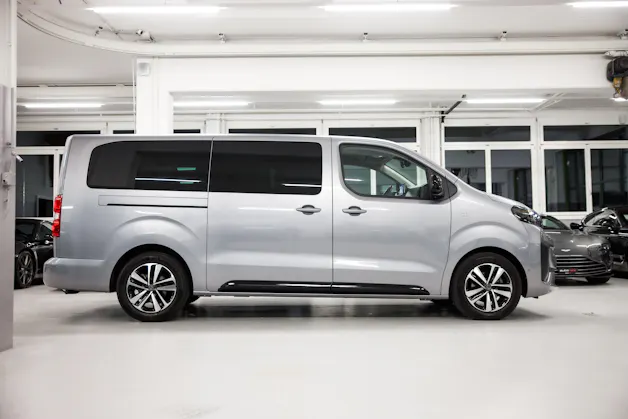 PEUGEOT Traveller Long 2.0 BlueHDi 180 EAT8 Active S/S