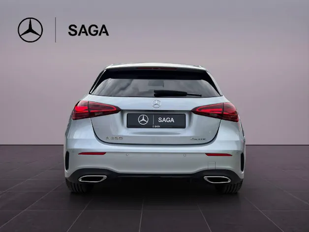 MERCEDES-BENZ A 250 AMG Line 4m