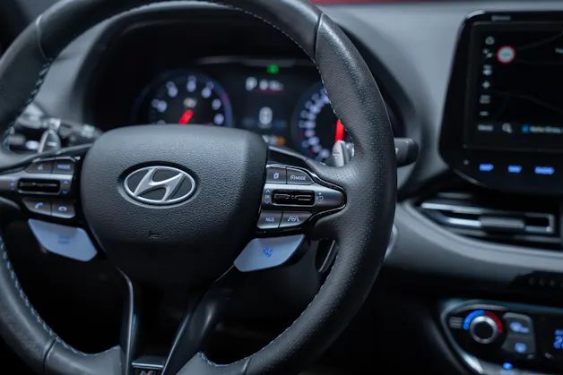 HYUNDAI i30 Fastback N 2.0 T-GDi / Rückfahrkamera / Tempomat /
