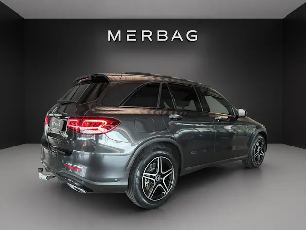 MERCEDES-BENZ GLC 200 AMG Line 4Matic