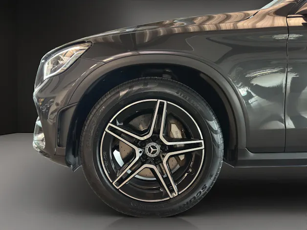 MERCEDES-BENZ GLC 200 AMG Line 4Matic