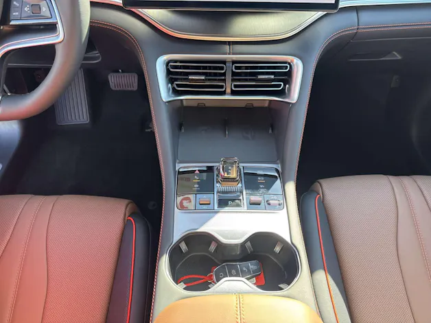 BYD Seal U DM-i Design AWD 324PS Automat