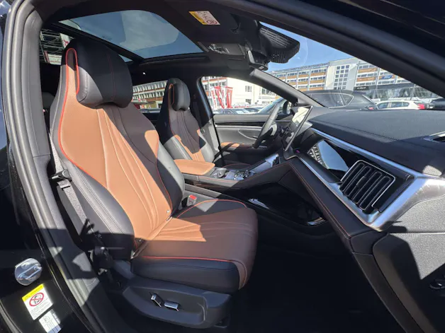 BYD Seal U DM-i Design AWD 324PS Automat