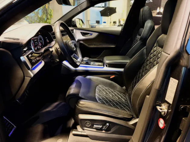 AUDI Q8 55 TFSI quattro tiptronic **ABT 408PS**