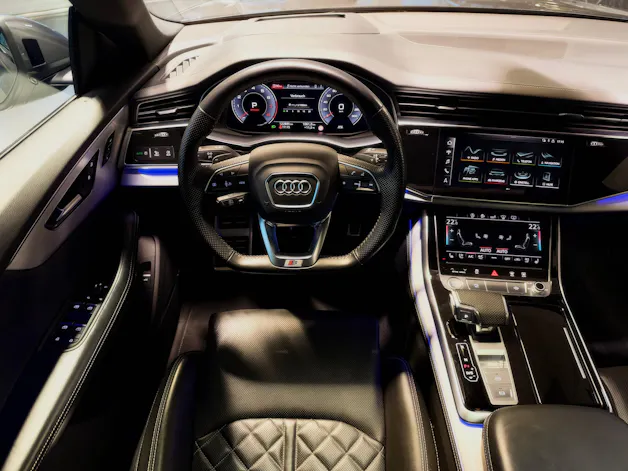 AUDI Q8 55 TFSI quattro tiptronic **ABT 408PS**