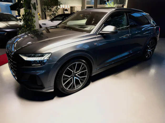 AUDI Q8 55 TFSI quattro tiptronic **ABT 408PS**