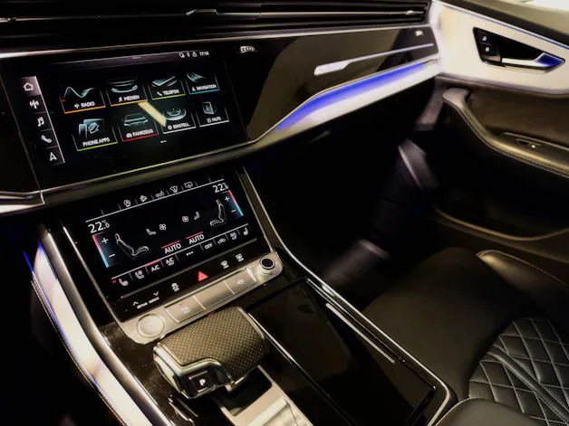 AUDI Q8 55 TFSI quattro tiptronic **ABT 408PS**