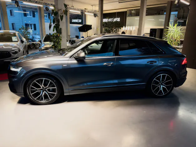 AUDI Q8 55 TFSI quattro tiptronic **ABT 408PS**