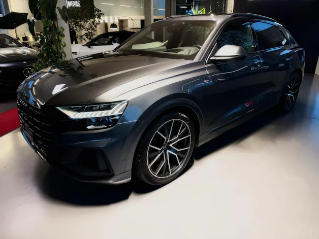AUDI Q8 55 TFSI quattro tiptronic **ABT 408PS**