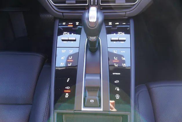 PORSCHE Macan S PDK
