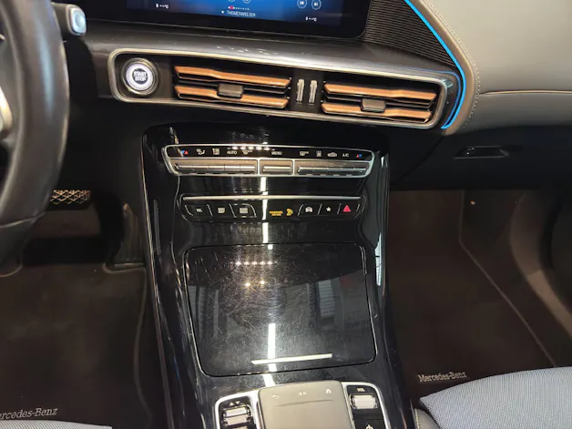 MERCEDES-BENZ EQC 400 4MATIC