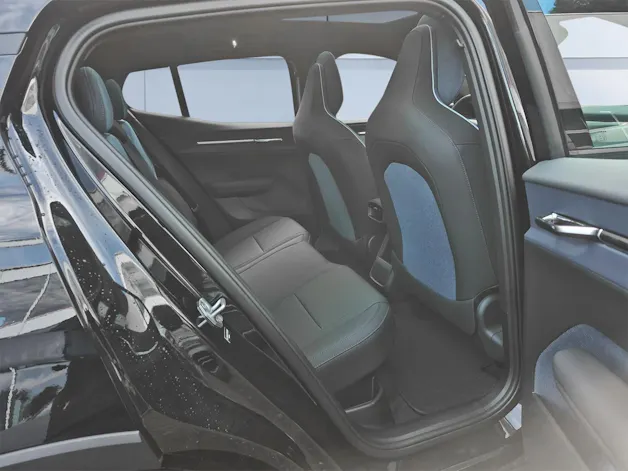 VOLVO EX 30 Cross Country E60 Twin Performance AWD