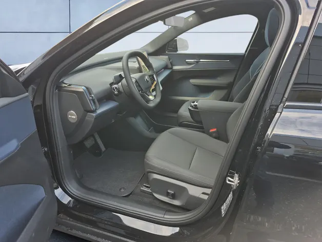 VOLVO EX 30 Cross Country E60 Twin Performance AWD