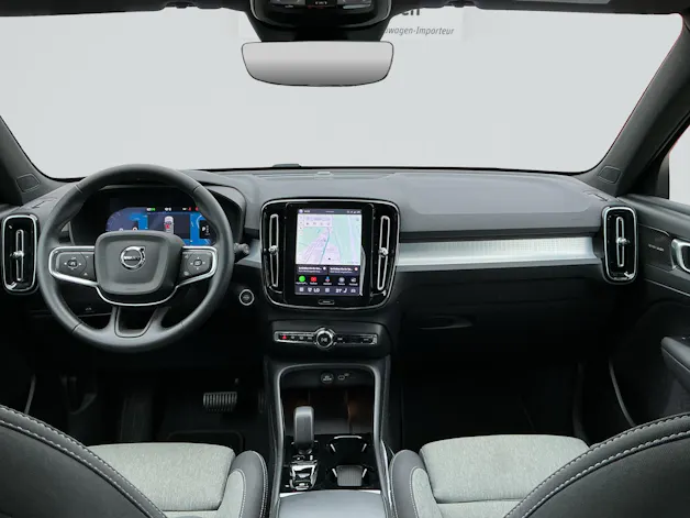 VOLVO XC40 B3 Benzin Mild Hybrid Plus Dark DCT