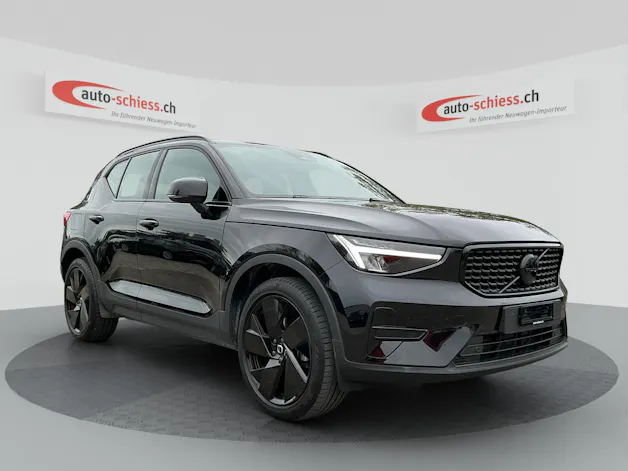 VOLVO XC40 B3 Benzin Mild Hybrid Plus Dark DCT
