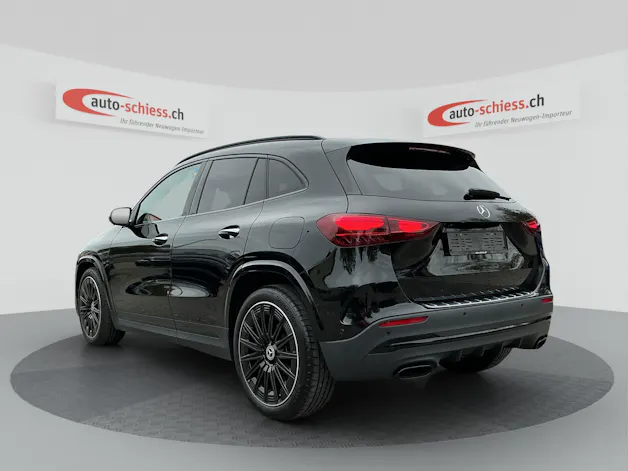 MERCEDES-BENZ GLA 200 AMG Line Night