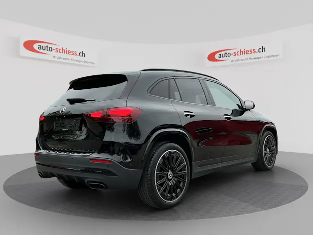 MERCEDES-BENZ GLA 200 AMG Line Night