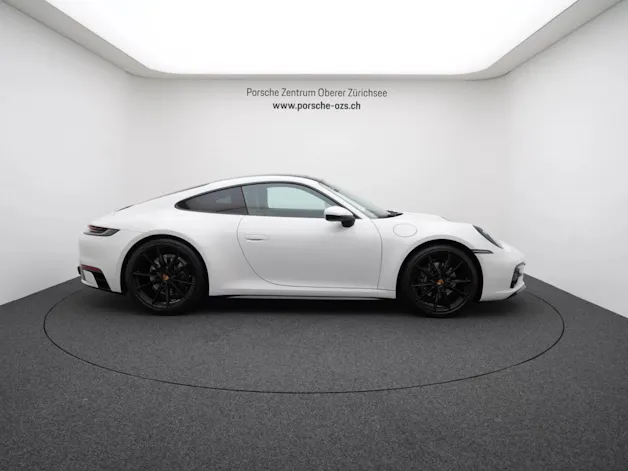 PORSCHE 911 Carrera