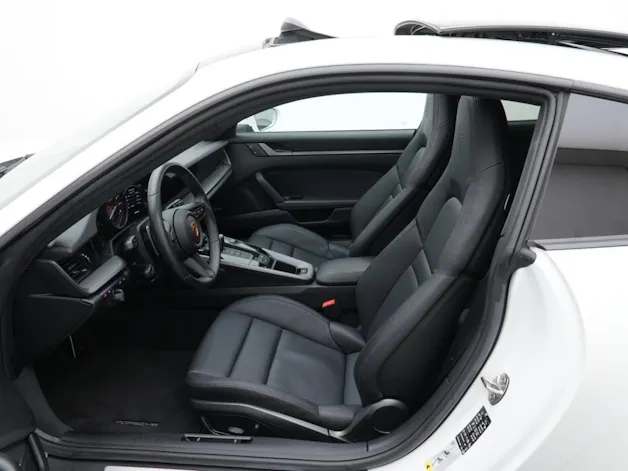 PORSCHE 911 Carrera