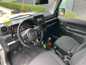 Suzuki Jimny 1.5 Compact+ 4x4, 2-Sitzer mit Plug und AHK