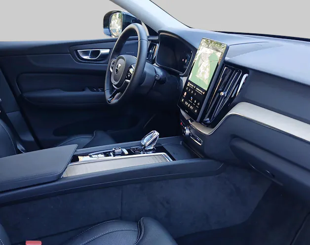 VOLVO XC60 2.0 T6 TE Plus Dark eAWD