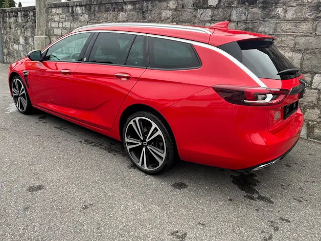 OPEL Insignia BITTER 2.0 T Sports Tourer Excellence 4WD Automat.
