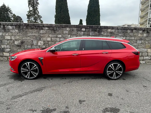 OPEL Insignia BITTER 2.0 T Sports Tourer Excellence 4WD Automat.