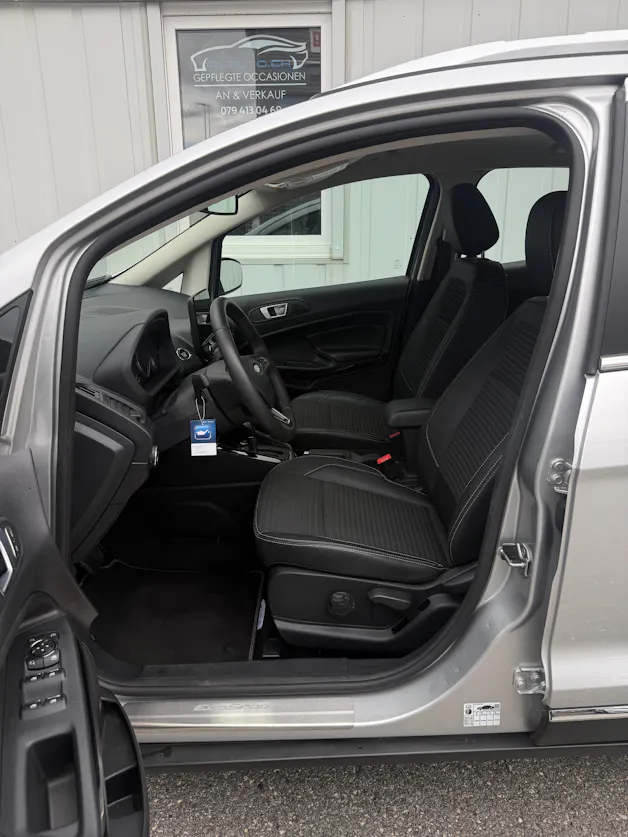 FORD EcoSport 1.0 SCTi Titanium Automat